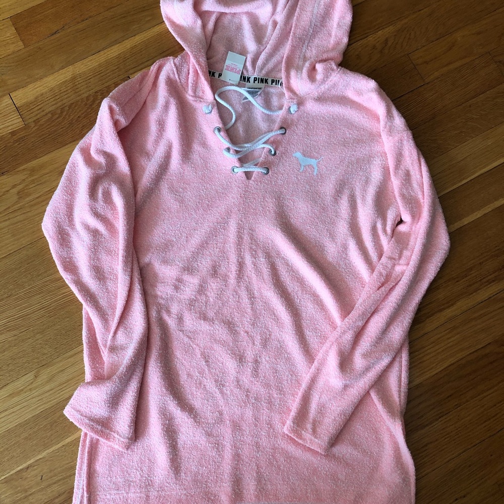 VS pink tops